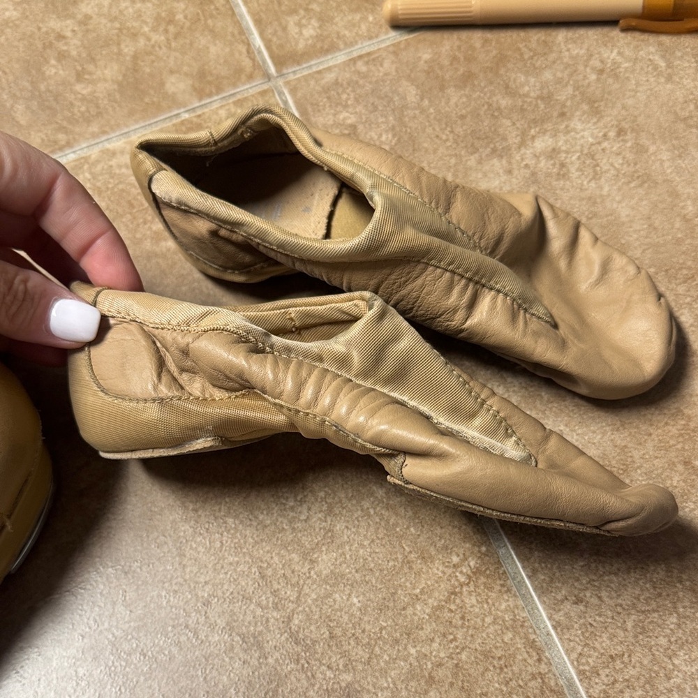 Bloch Beige Leather Ballet Shoes